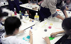 関西本部：理科分科会：わくわく東成こどもモノづくり体験フェスタ スライムづくりと恐竜の卵づくり